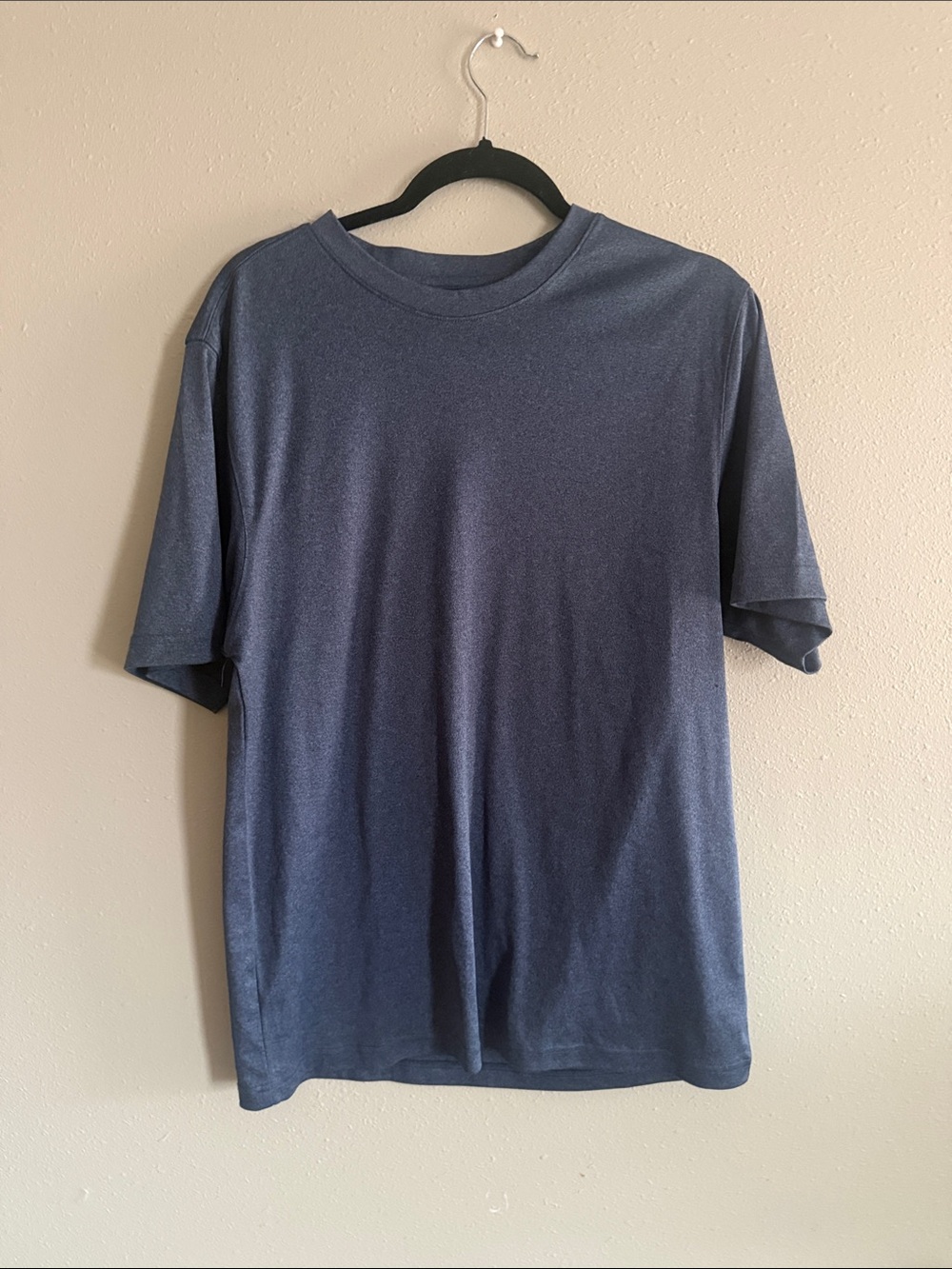 Colosseum Men's Short Sleeve Crew Tee in Navy Blue